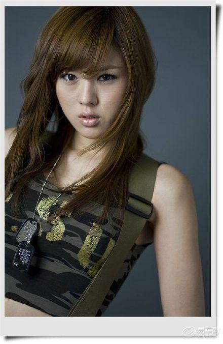 美女被中出喷水失禁视频