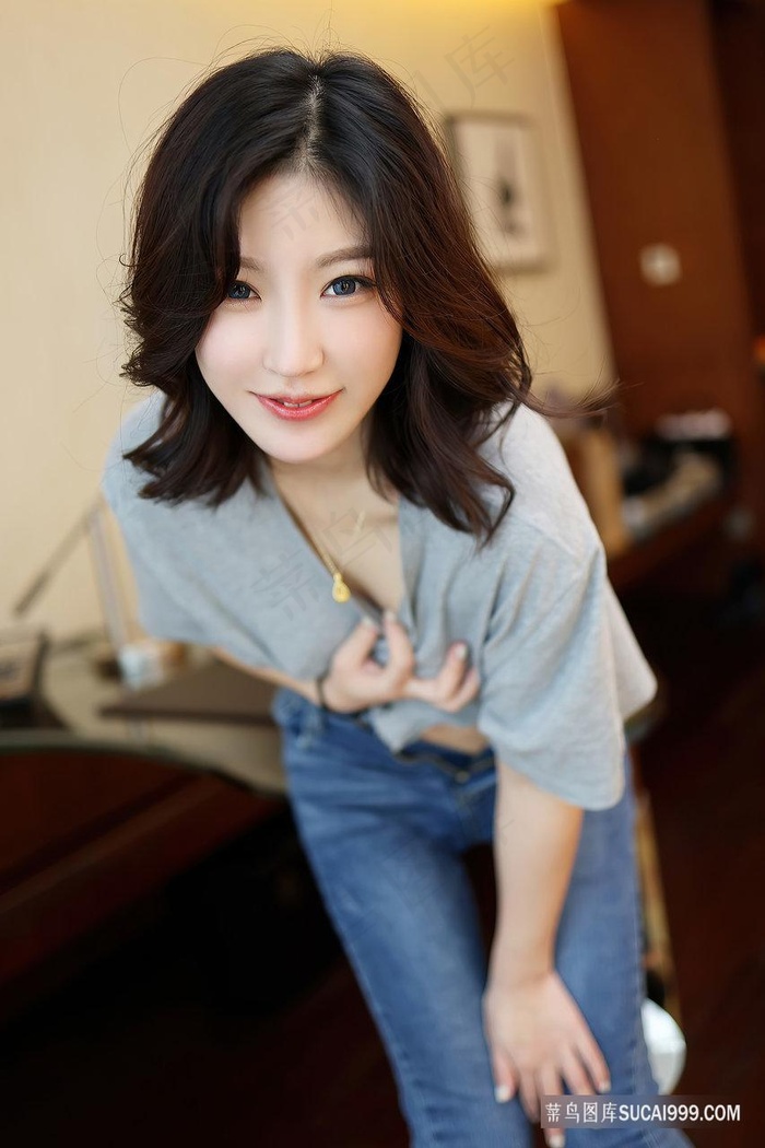 亚洲精品白色在线发布