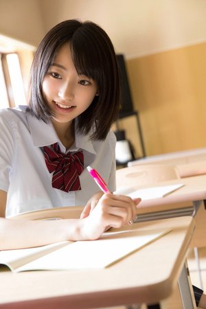 兄弟两个人一前一后