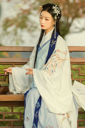 加勒比女海盗1在线完整版免费英文