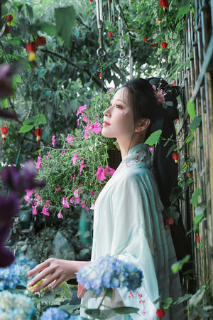 大尺度做爰吃奶潘金莲电影